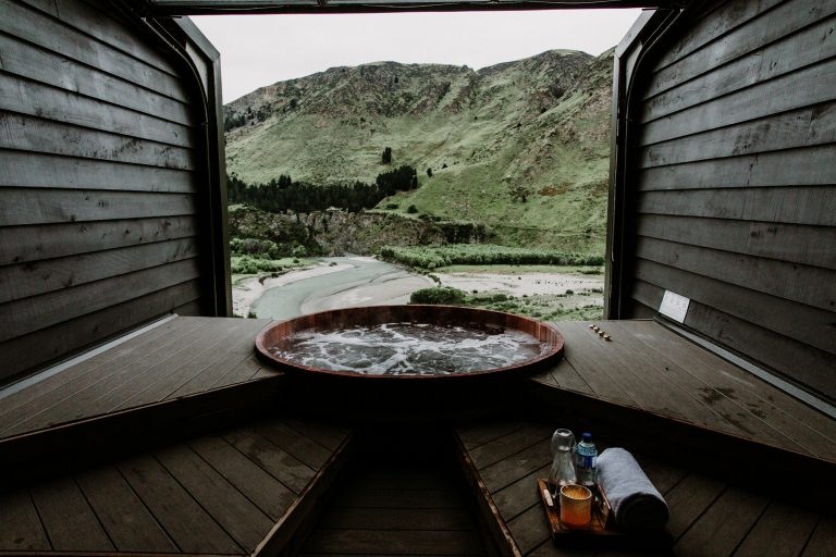 My Top 5 Baths with a view! Australia & New Zealand Elopement Photographe